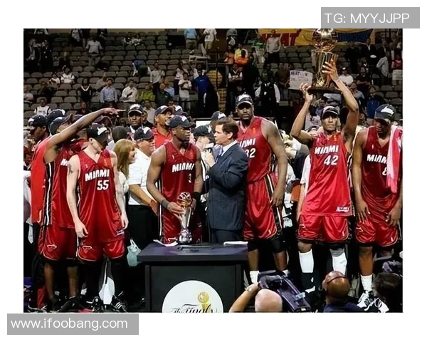 2006年NBA季后赛小牛与太阳的激烈对决与历史回顾 2006年NBA季后赛小牛与太阳的激烈对决与历史回顾